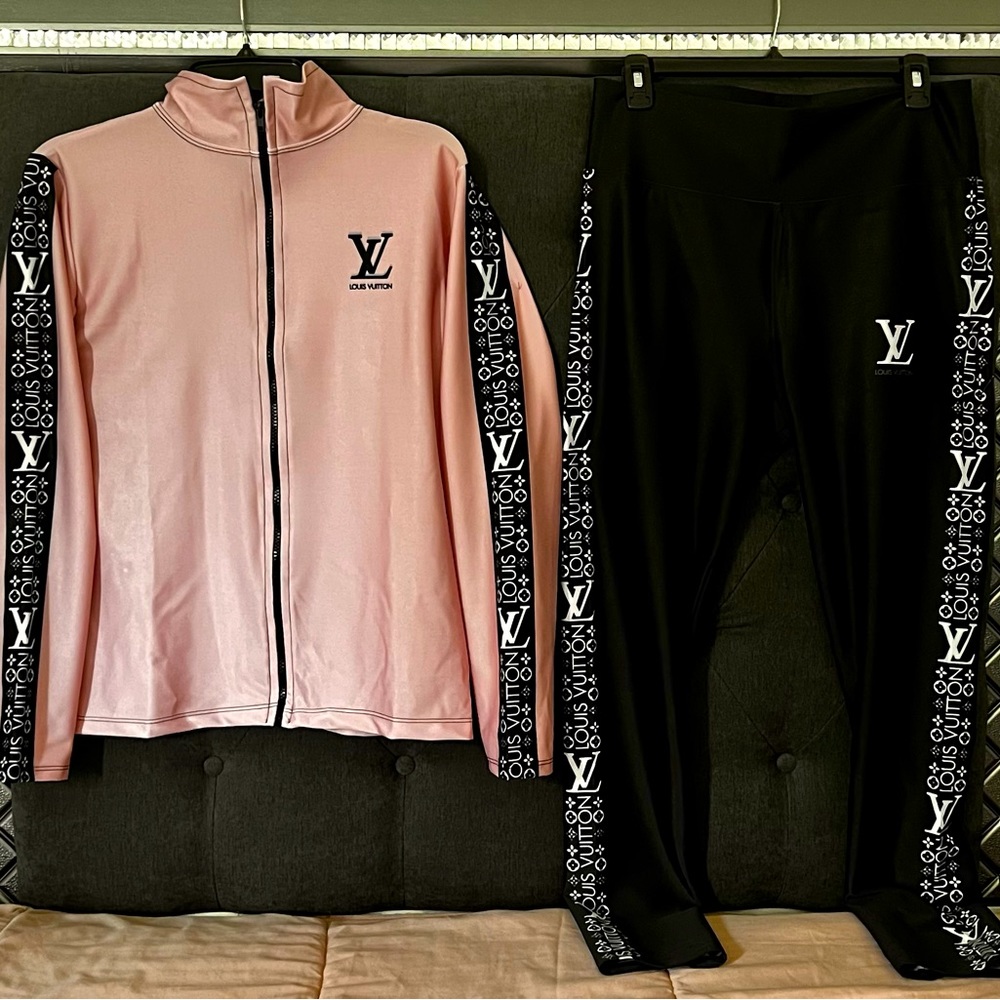 New, LV Women's 2 piece Long Sleeve Full Zip Jacket & Pants Set (Lycra Baby Pink